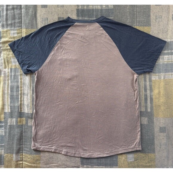 Levi Strauss & Co. Baseball Style T-Shirt Size Medium - Picture 2 of 15